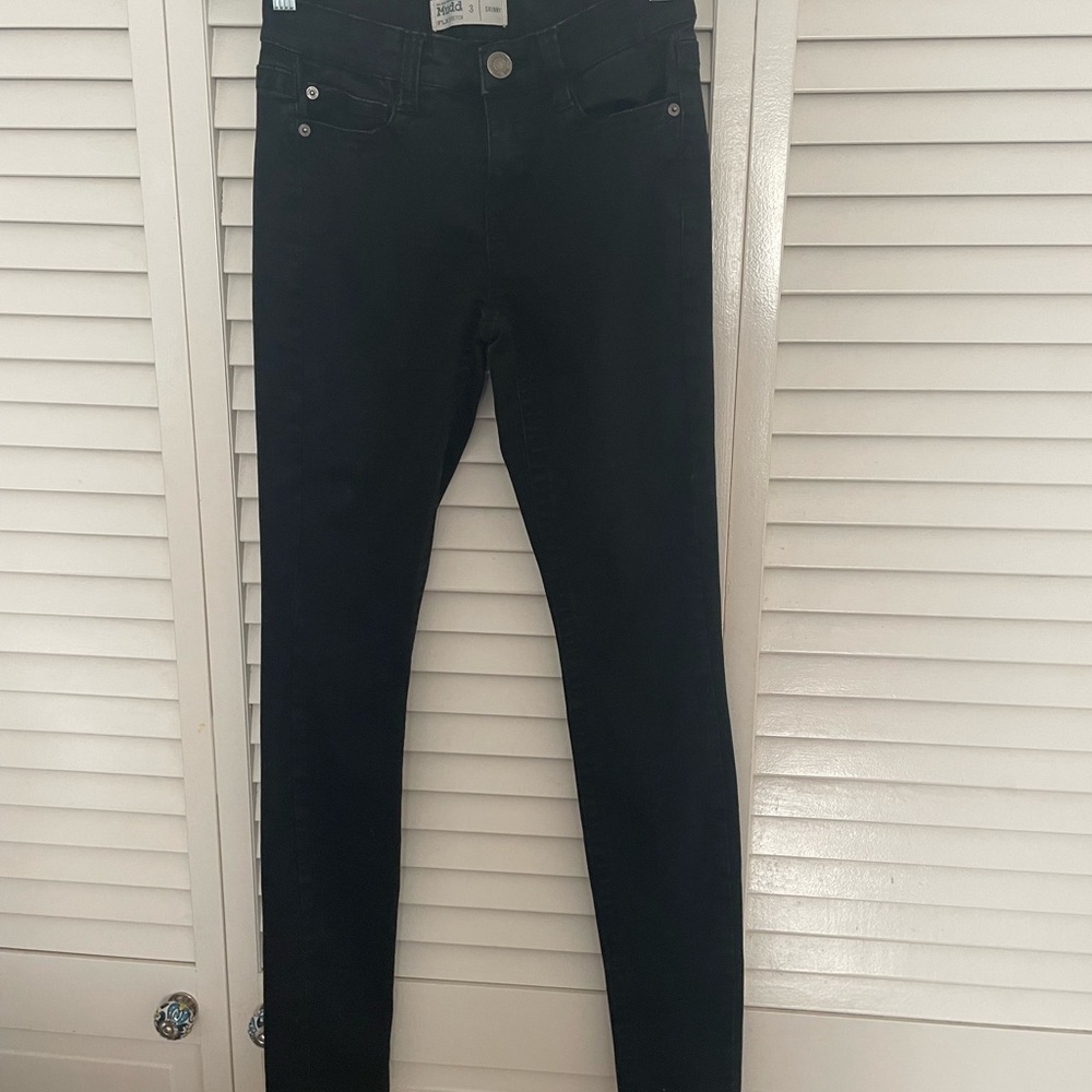 Black Mudd Size 3 skinny Jeans